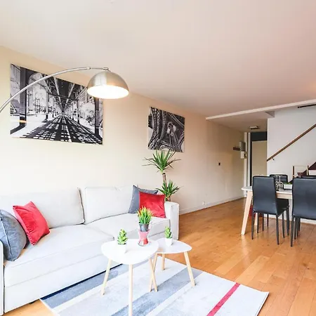 Spacieux Vue Cathedrale Apartment *
