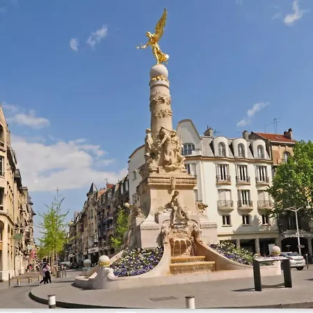 Spacieux Vue Cathedrale Apartment Reims
